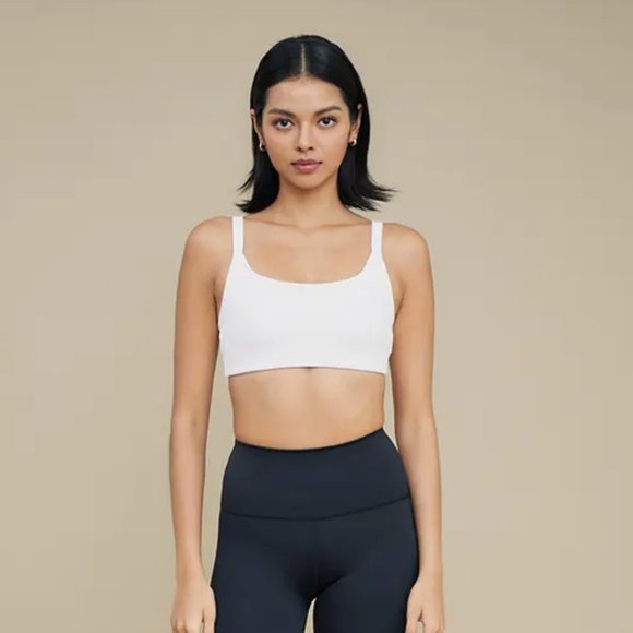 3/$20 Love, Bonito White Wireless Bra, Size 8 - Picture 1 of 5